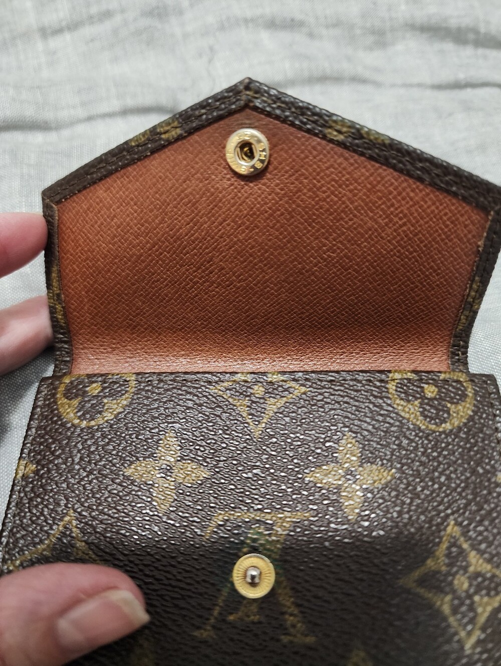Authentic Louis Vuitton Monogram Victorine Wallet - Picture 2 of 10
